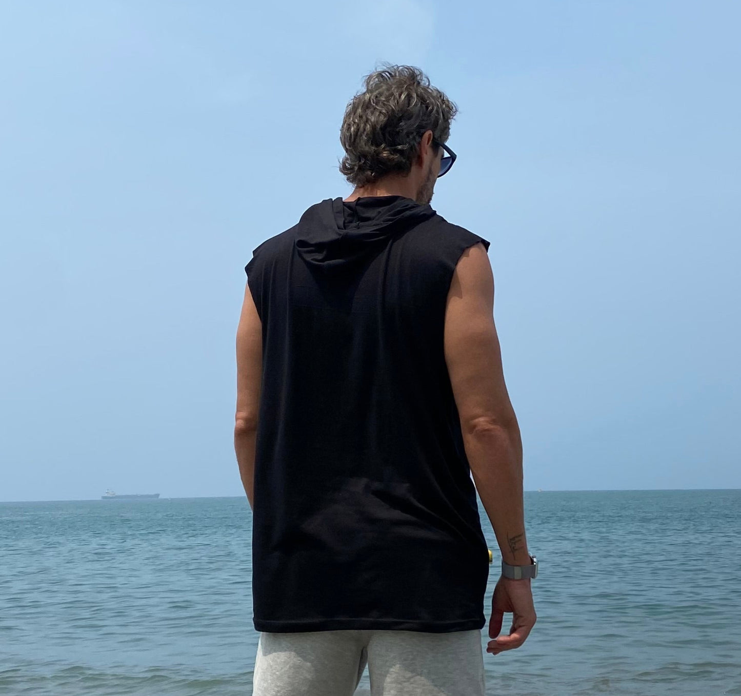 Muscle Hoodie Negra
