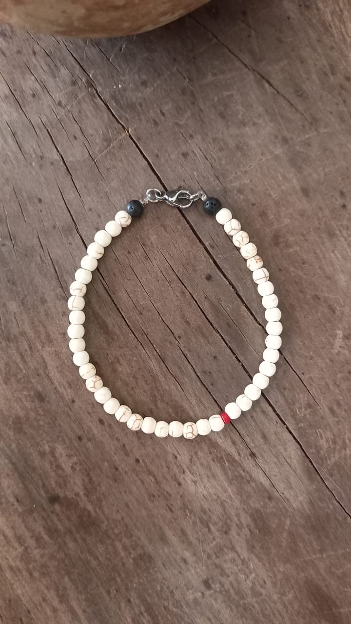 TULUM Howlite Bone Bracelet 4mm