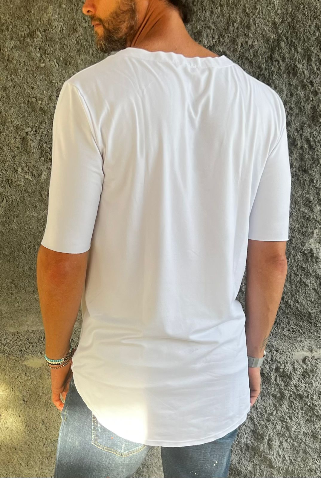 White URBAN T-shirt