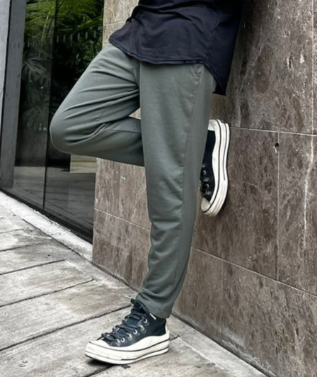 Pantalón JOGGER Classic Verde Oliva
