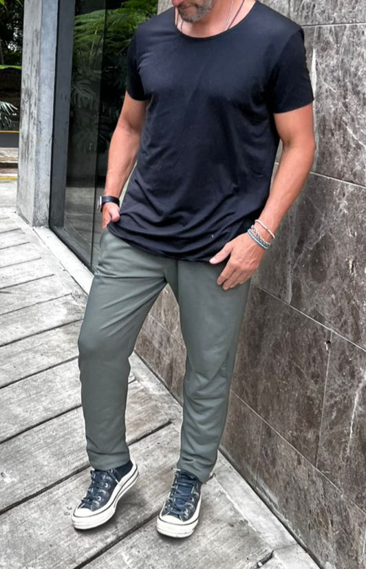 Pantalón JOGGER Classic Verde Oliva