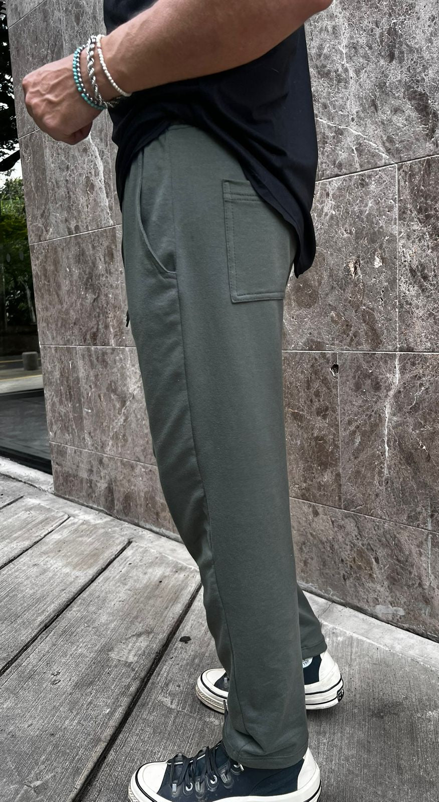 Pantalón JOGGER Classic Verde Oliva