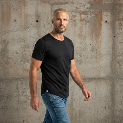 GRECO Black T-shirt